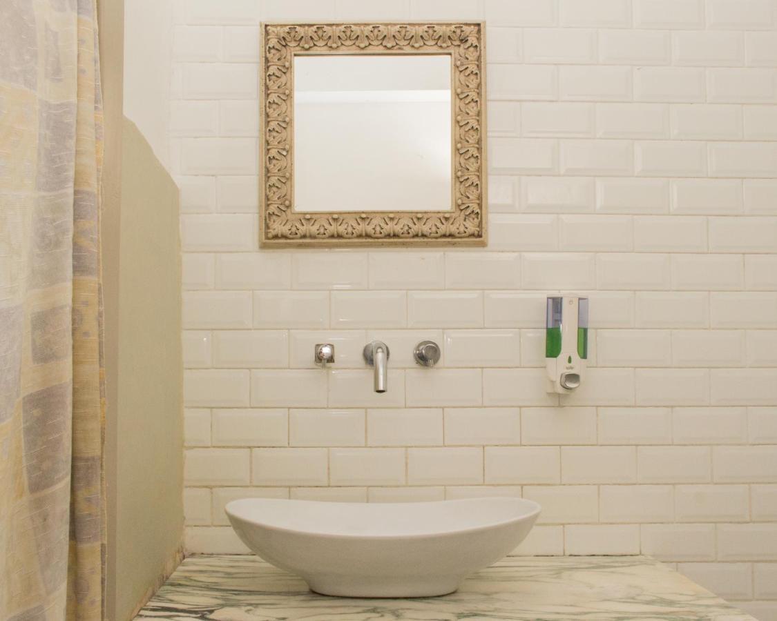 Voyage Recoleta Hostel Буенос Айрес Екстериор снимка