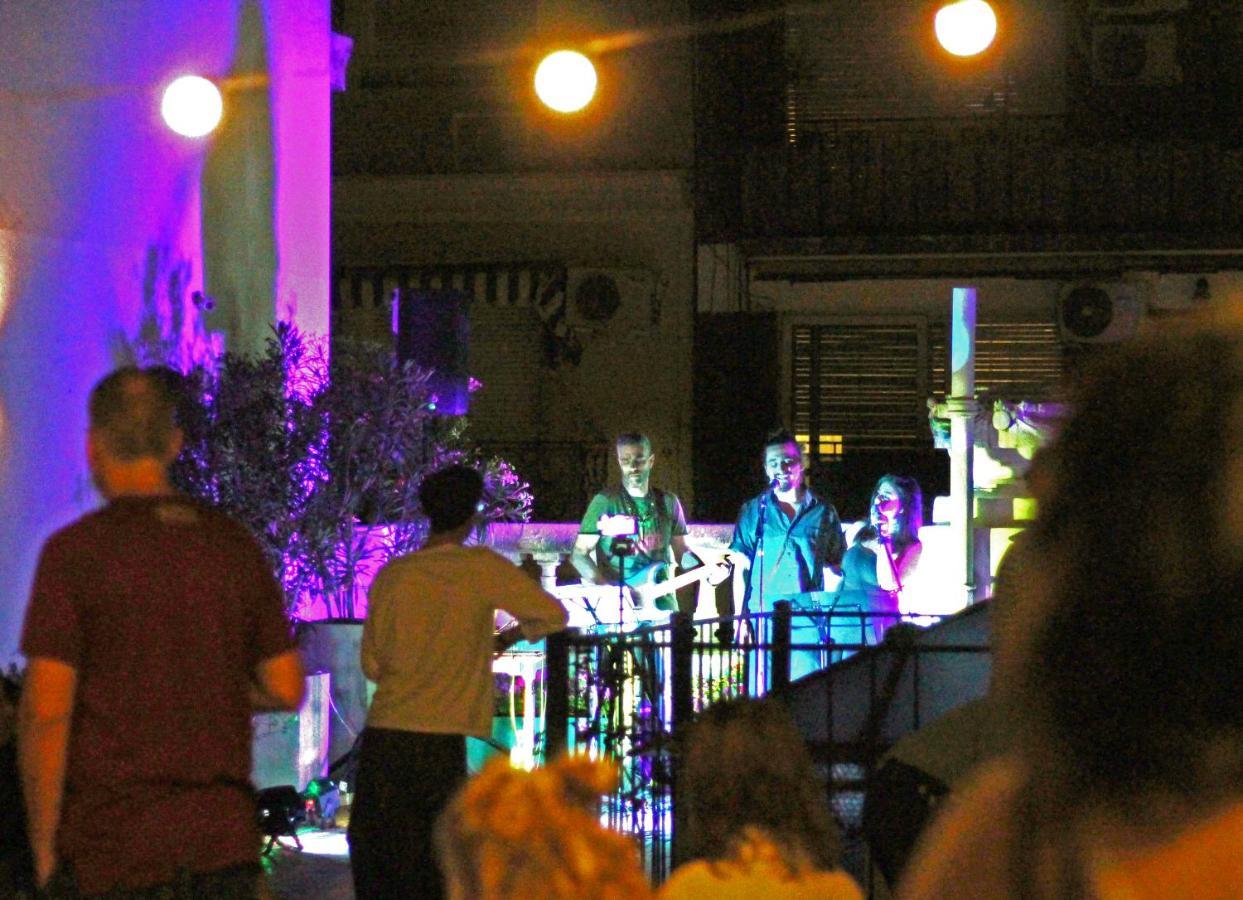 Voyage Recoleta Hostel Буенос Айрес Екстериор снимка
