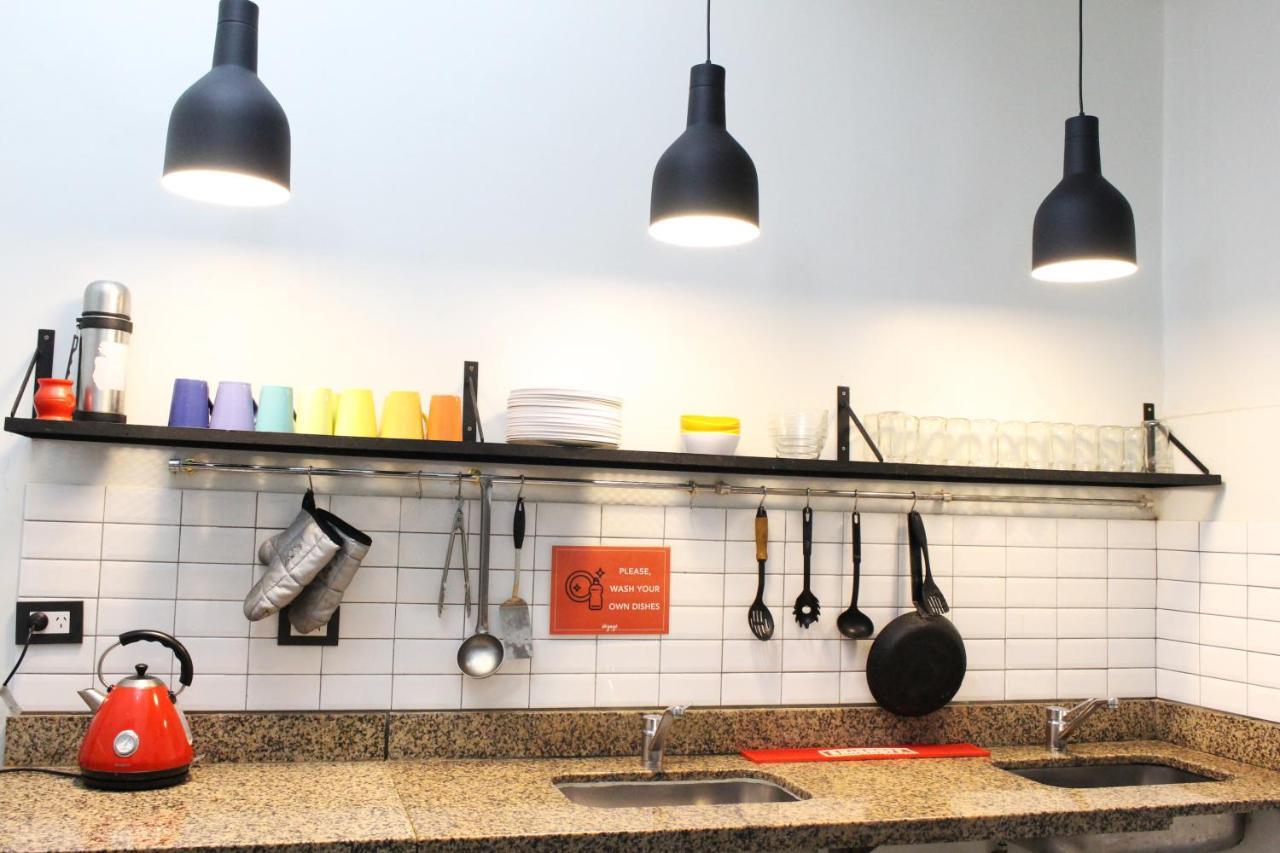 Voyage Recoleta Hostel Буенос Айрес Екстериор снимка
